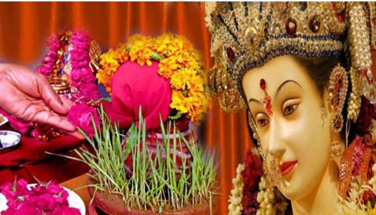 नवरात्राची घटस्थापना महिषासुराला ठार मारून सृष्टीचं रक्षण करणाऱ्या देवीचा उत्सव